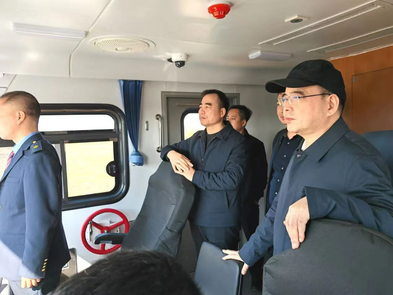 李维平到靖神铁路、榆横铁路添乘检查
